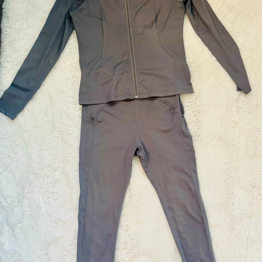 Body NV Women's Gray Zip-Up Athletic Top and Leggings Set - Picture 3 of 15